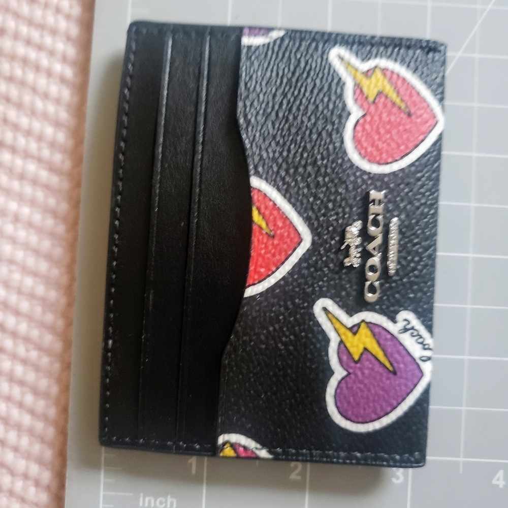 Coach Heart Print Card Case NWT Cute Gift for Mom Spring Wallet - Picture 7 of 8